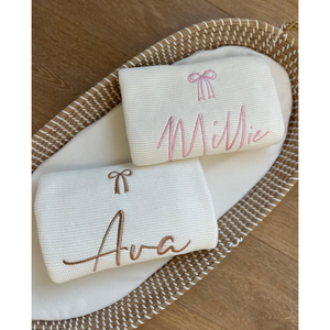Personalised baby blanket white with embroidered name Ava and Millie and bow
